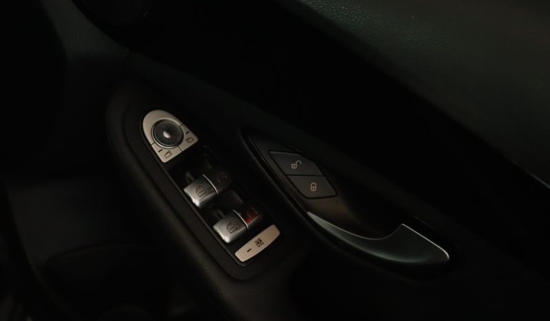 
								2019 Mercedes Benz C180 A/T full									