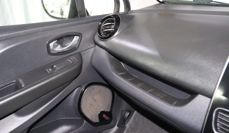 
								2017 Renault Clio IV 900T Authentique 66Kw full									