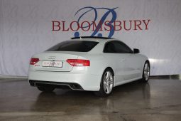
										2011 Audi RS5 Coupe Quattro Stronic full									