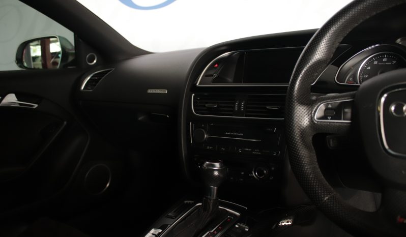 
								2011 Audi RS5 Coupe Quattro Stronic full									