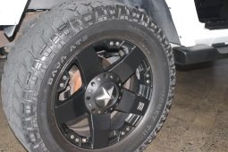 
										2013 Jeep Wrangler Rubicon 3.6L V6 A/T full									