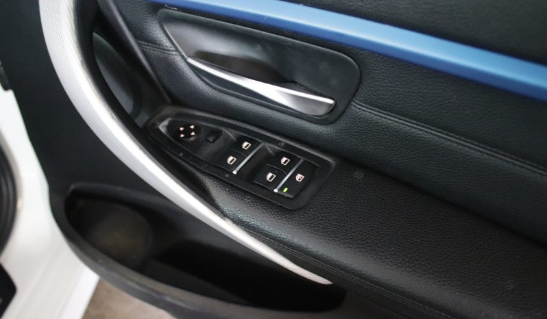 
								2016 BMW 320I M Sport Auto (F30) full									